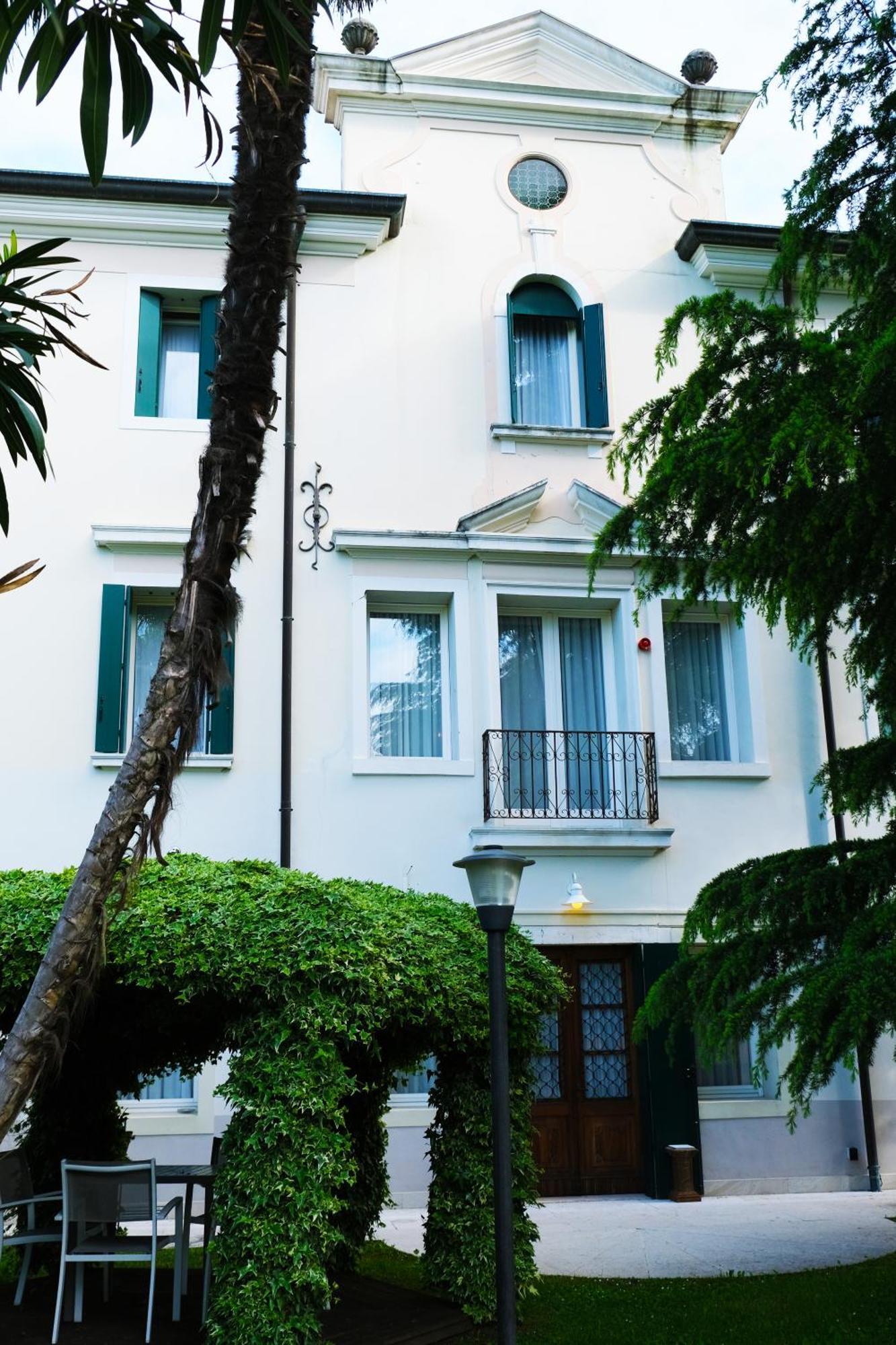Hotel Villa Ca Damiani Caneva Exteriör bild