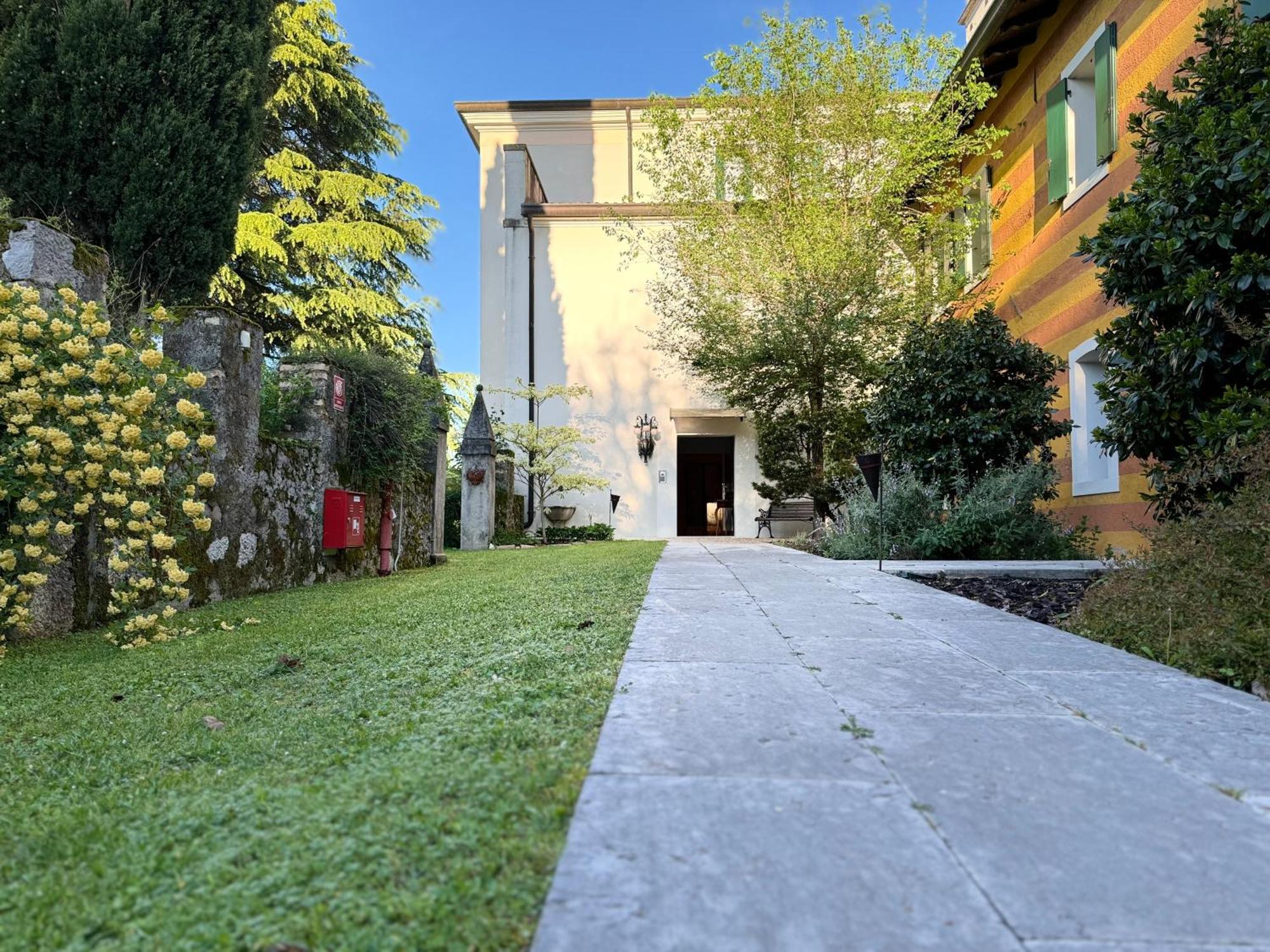 Hotel Villa Ca Damiani Caneva Exteriör bild