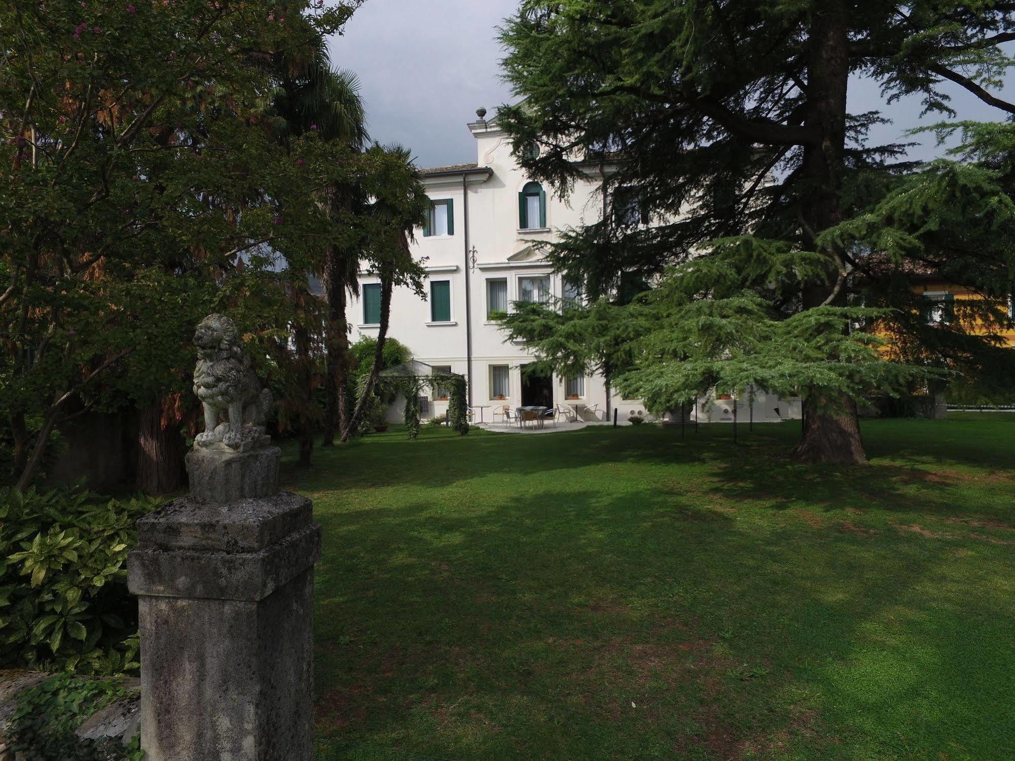 Hotel Villa Ca Damiani Caneva Exteriör bild